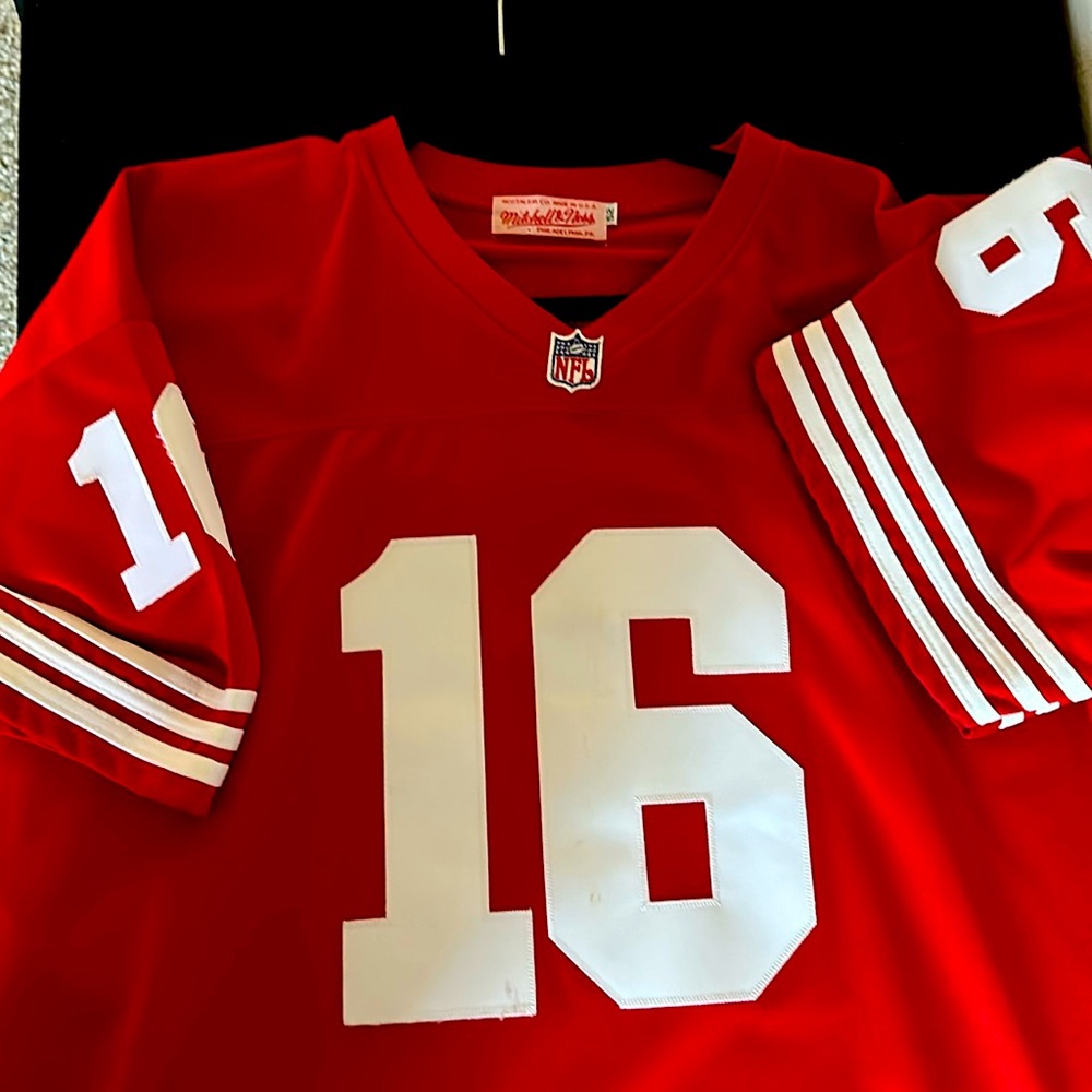Red Joe Montana 49er jersey throwback..new
